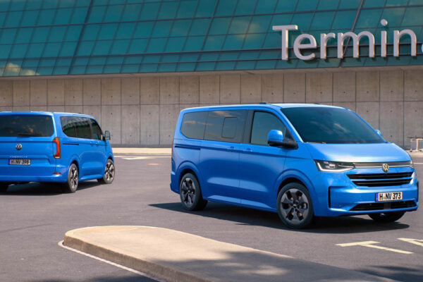 Volkswagen Transporter нового поколения: теперь рассекречена и внешность