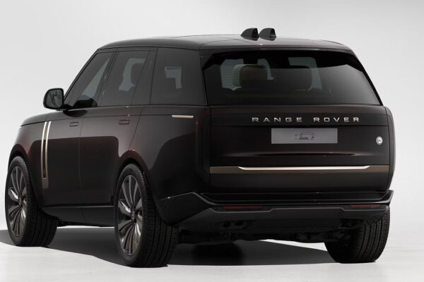 Range Rover SV Ranthambore Edition стал первой спецверсией для рынка Индии. Цена известна