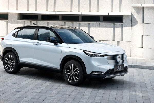 Кроссовер Honda Vezel добрался до российского рынка, цена известна