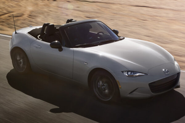 У Mazda MX-5 Miata появилась юбилейная спецверсия