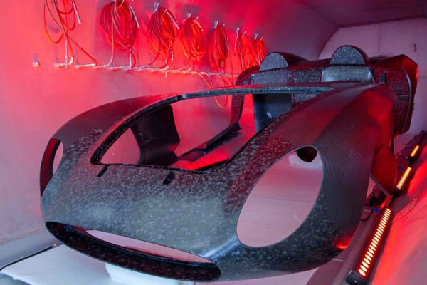 Automobili Mignatta Rina: аналоговая баркетта из Италии с мощным атмосферным V8