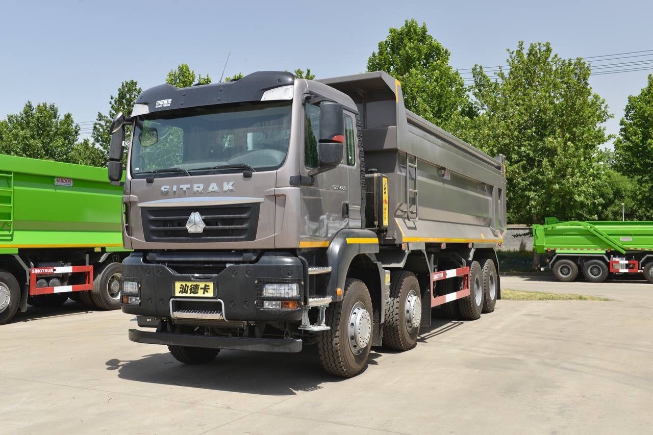 самосвал Sinotruk C7H